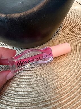 Glamour Lip Gloss Glossy Sheer Pink